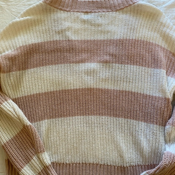 AE women’s crop striped sweater size S, blush pink and ivory - Picture 7 of 7